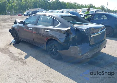 2015 Nissan Altima 2.5 S из США, поврежденный, VIN 1N4AL3AP1FN906829